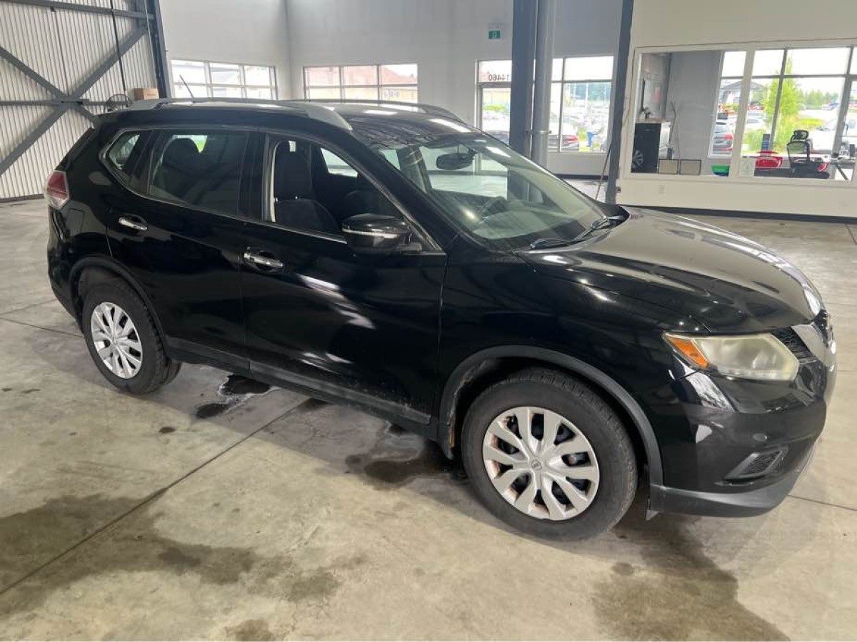 Nissan ROGUE 2015